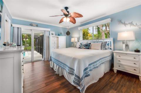 17550 SW 86th Ave, Palmetto Bay FL - photo 10 of 26