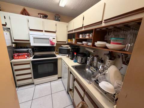 13925 SW 93rd Lane 13925, Miami FL - photo 11 of 11