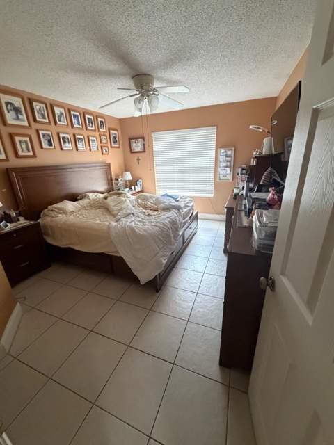 13925 SW 93rd Lane 13925, Miami FL - photo 7 of 11