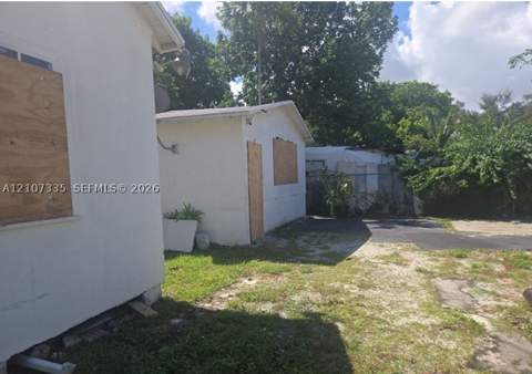 140 NW 60th St, Miami FL - photo 6 of 10
