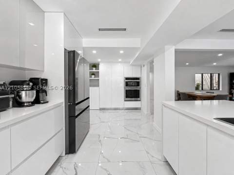 20409 NE 10th Ct Rd, Miami FL - photo 9 of 24