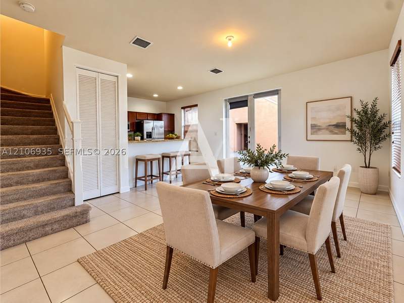 5 bedroom Townhouse at 9575 SW 171st Path, Kendall Commons Townhomes, Miami — photo 4