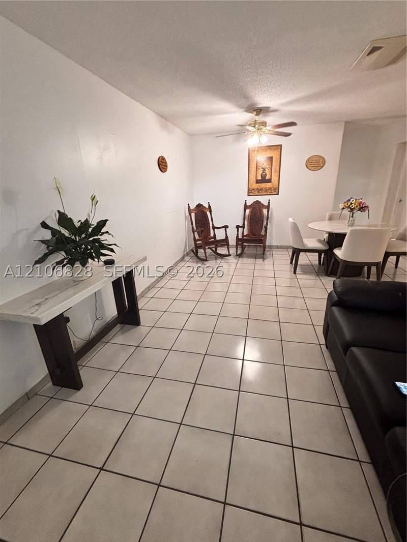 3 bedroom Condominium at 4050 NW 135th St 15-9, Villa Biscaya Jardines Co, Opa Locka — photo 4
