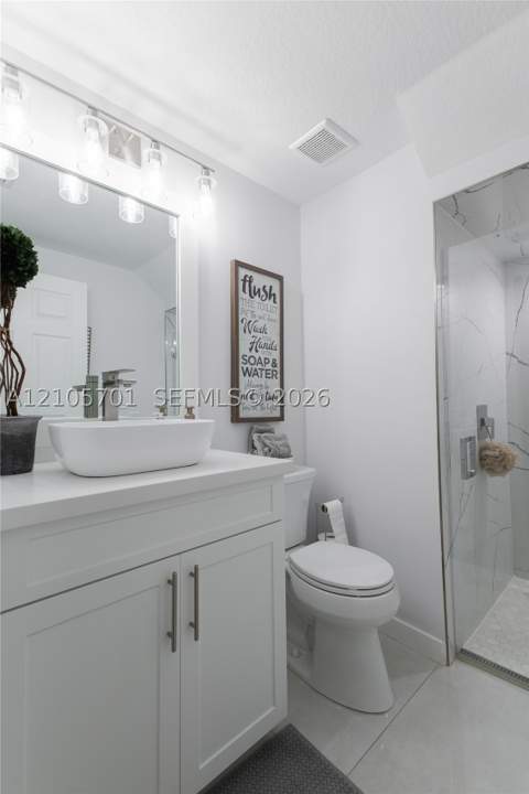 16377 SW 71st Ter, Miami FL - photo 6 of 35