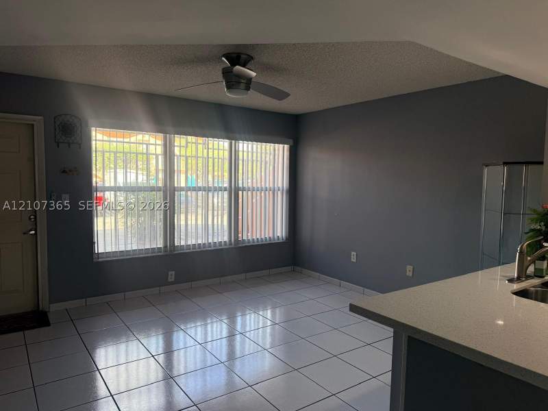 2 bedroom Townhouse at 1313 NW 24th Ave 1313, Fern Isle Gardens Condo, Miami — photo 4