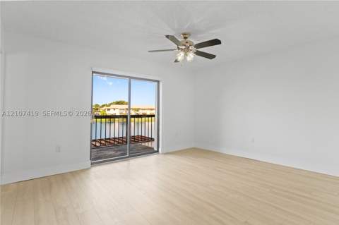 6745 NW 169th St 15F, Hialeah FL - photo 10 of 16