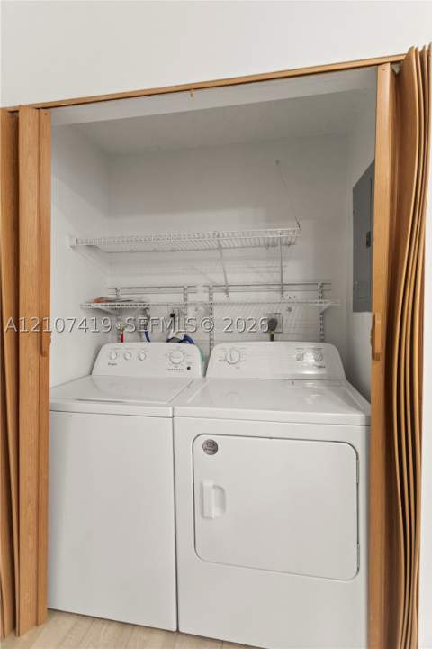 6745 NW 169th St 15F, Hialeah FL - photo 6 of 16