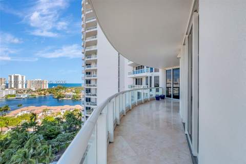 21200 Point Pl 1204, Aventura FL - photo 13 of 82