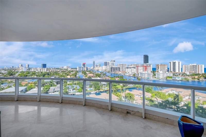 3 bedroom Condominium at 21200 Point Pl 1204, Atlantic I At The Point C, Aventura — photo 3