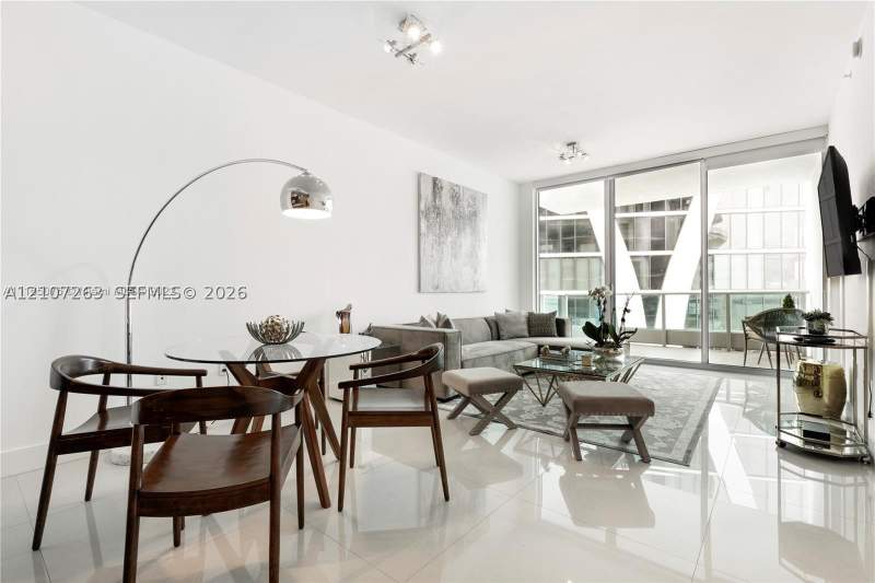 1 bedroom Condominium at 900 Biscayne Blvd 4010, 900 Biscayne Bay Condo, Miami — photo 3