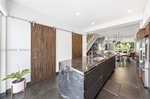 455 NE 39th St 110, Miami FL - photo 12 of 38