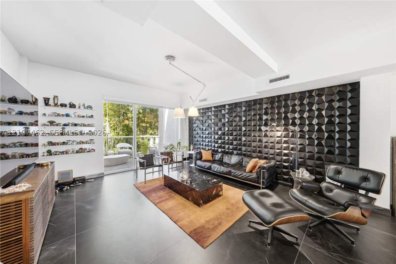 2 bedroom Condominium at 455 NE 39th St 110, One Bay Condo, Miami — photo 2