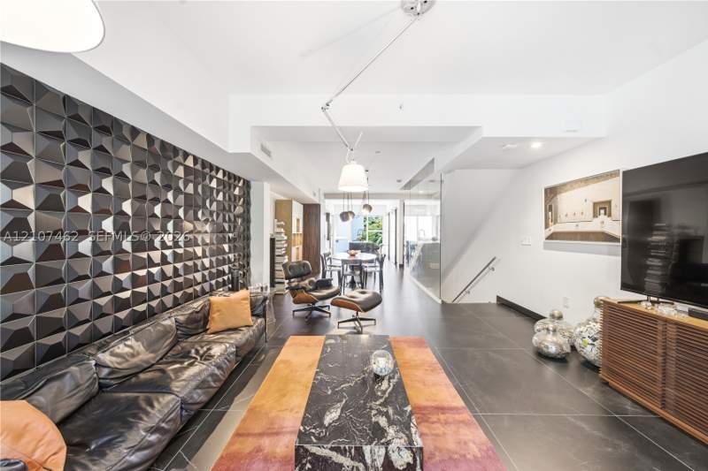 2 bedroom Condominium at 455 NE 39th St 110, One Bay Condo, Miami — photo 3