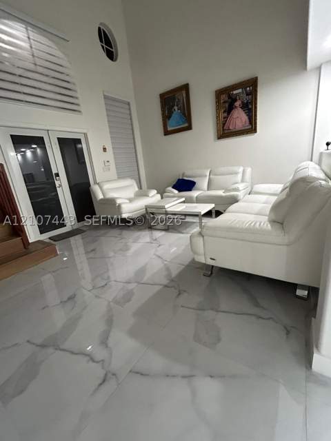 5193 NW 108th Path, Doral FL - photo 6 of 10