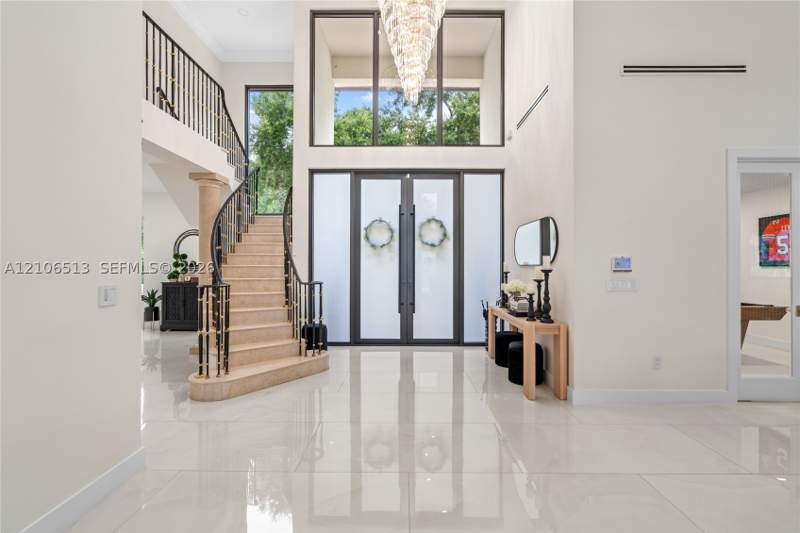 6 bedroom SingleFamilyResidence at 5720 SW 128th St, Rockdale Estates, Pinecrest — photo 3
