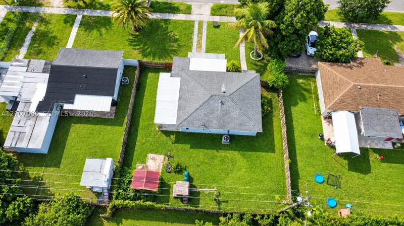 3 bedroom SingleFamilyResidence at 9760 Jamaica Dr, South Coral Homes Sec 1, Cutler Bay — photo 3