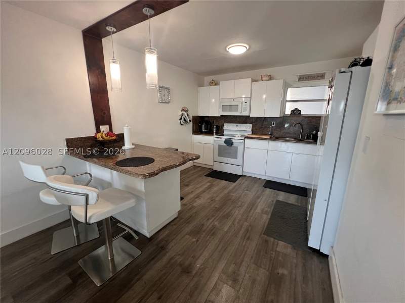3 bedroom Condominium at 6300 SW 138th Ct 405, Villa Grande Condo, Miami — photo 5