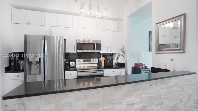 2 bedroom Condominium at 2200 NE 4th Ave 608, Edgewater Lofts Condo, Miami — photo 4