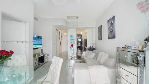 2200 NE 4th Ave 608, Miami FL - photo 7 of 24