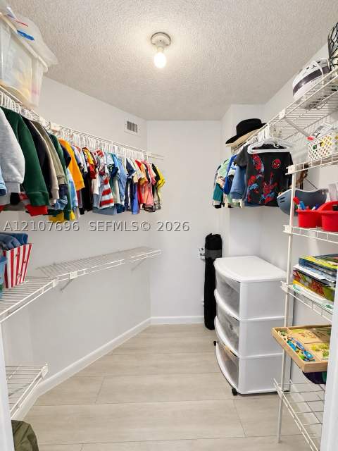 8290 Lake Dr 418, Doral FL - photo 11 of 30