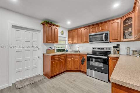 9555 NW 36th Ave, Miami FL - photo 11 of 41