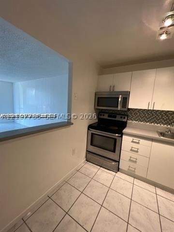 1 bedroom Condominium at 16950 W Dixie Hwy A129, Woodside Apts Condo, North Miami Beach — photo 5