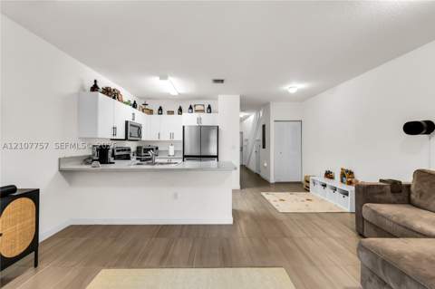 412 NW 12th Ave, Florida City FL - photo 15 of 47