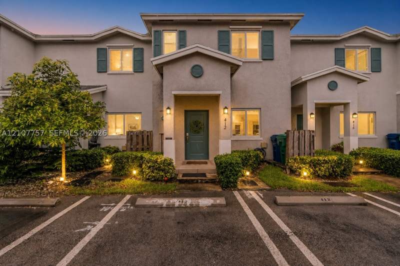 3 bedroom Townhouse at 412 NW 12th Ave, Forest Park Villas, Florida City — photo 2