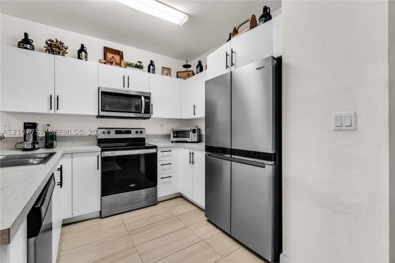 3 bedroom Townhouse at 412 NW 12th Ave, Forest Park Villas, Florida City — photo 5