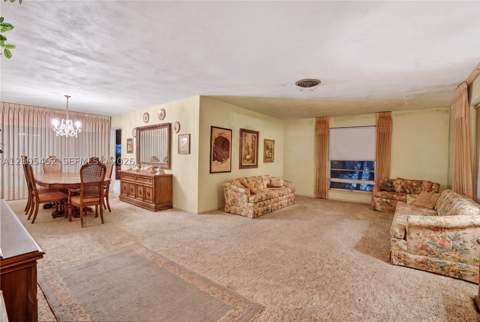 7210 SW 151st St, Palmetto Bay FL - photo 8 of 32