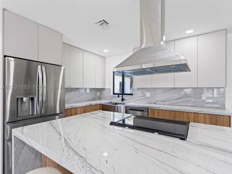 610 NE 164th Ter, Miami FL - photo 14 of 74