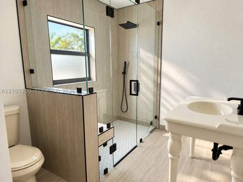 241 Palmetto Dr, Miami Springs FL - photo 13 of 29
