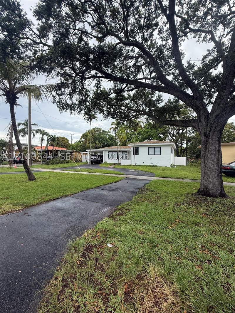 3 bedroom SingleFamilyResidence at 12615 N Miami Ave, Breezeswept Estates 1st A, North Miami — photo 5