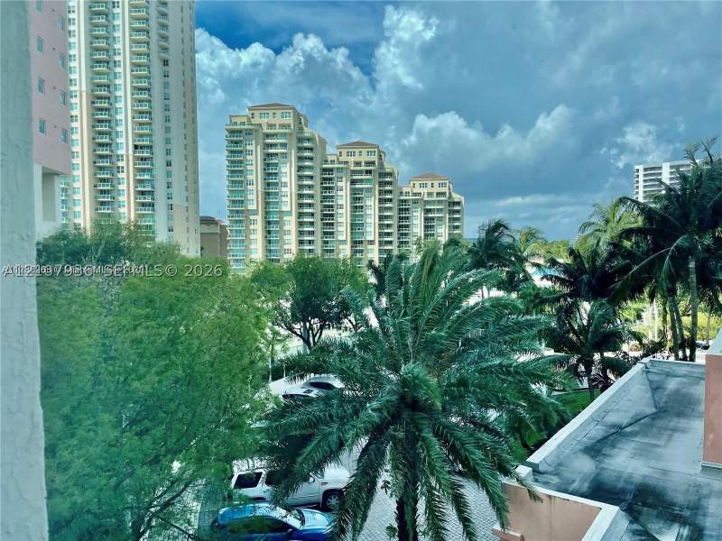 1 bedroom Condominium at 3370 Hidden Bay Dr 510, 100 Hidden Bay Condo, Aventura — photo 3