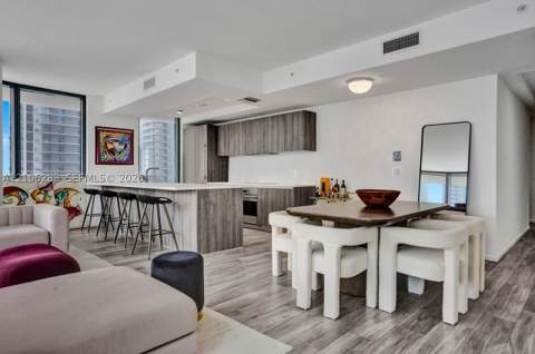801 S Miami Ave 1801, Miami FL - photo 6 of 87