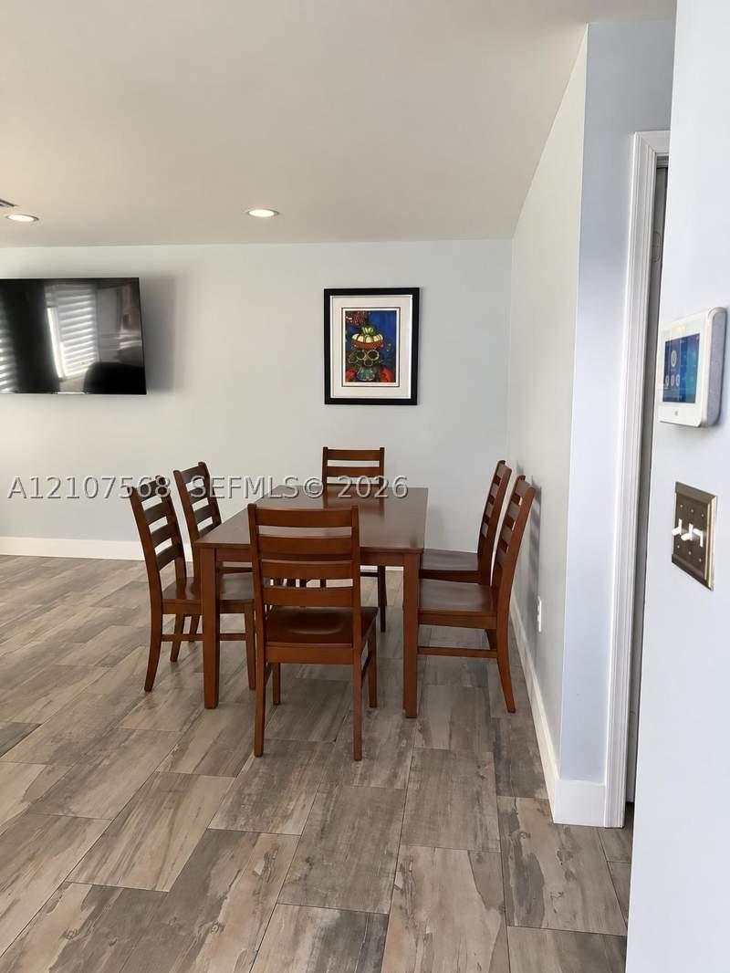 4 bedroom SingleFamilyResidence at 15416 SW 99th Ln, Weitzer Hammocks Homes SE, Miami — photo 3