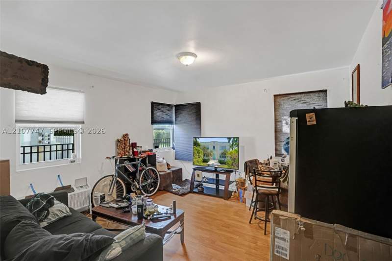 0 bedroom Condominium at 1027 Euclid Ave 7, Vila Mara Condo, Miami Beach — photo 3