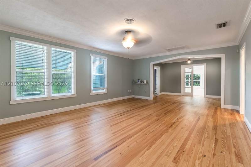 3 bedroom SingleFamilyResidence at 2967 SW 21st St, Millerdale, Miami — photo 2