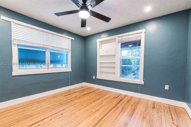 3 bedroom SingleFamilyResidence at 2967 SW 21st St, Millerdale, Miami — photo 4