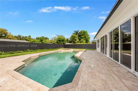 9261 SW 183rd Ter, Palmetto Bay FL - photo 12 of 47