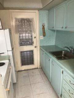 1 bedroom Condominium at 17050 NE 14th Avenue 208, Mar-Len Gardens No 3 Corp, North Miami Beach — photo 2