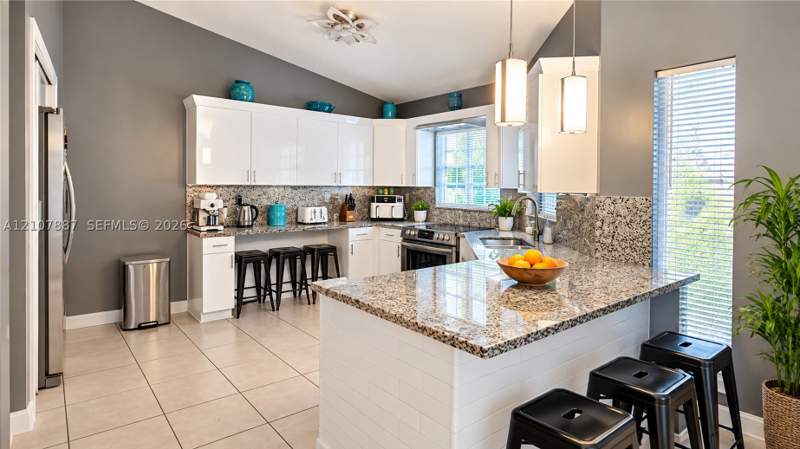 3 bedroom SingleFamilyResidence at 24858 SW 128th Path, Princetonian By The Park, Homestead — photo 2