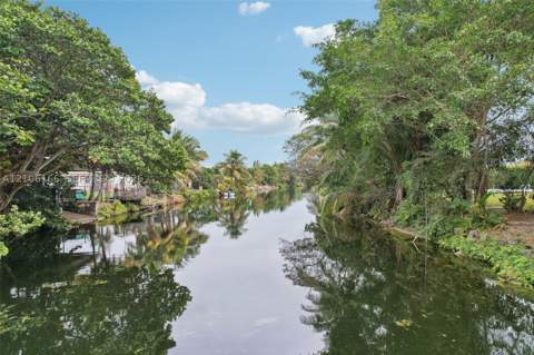 299 S Biscayne River Dr, Miami FL - photo 22 of 30