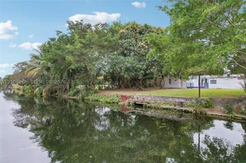 299 S Biscayne River Dr, Miami FL - photo 23 of 30