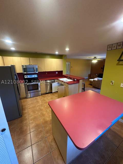 14373 SW 166th Ter, Miami FL - photo 11 of 45