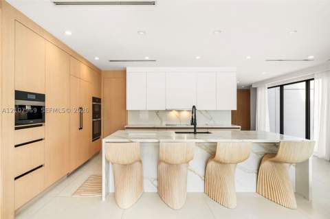 710 S Shore Dr, Miami Beach FL - photo 11 of 36