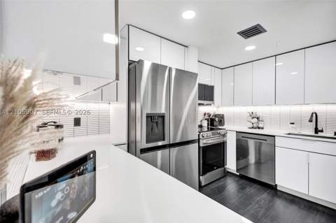 1460 Ocean Dr 308, Miami Beach FL - photo 12 of 31
