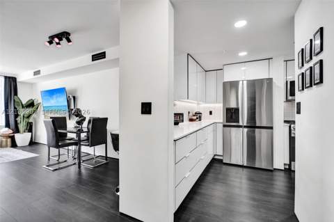 1460 Ocean Dr 308, Miami Beach FL - photo 6 of 31
