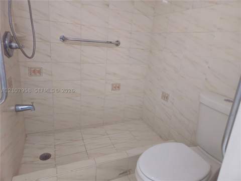 295 NW 72nd Ave 214, Miami FL - photo 6 of 9