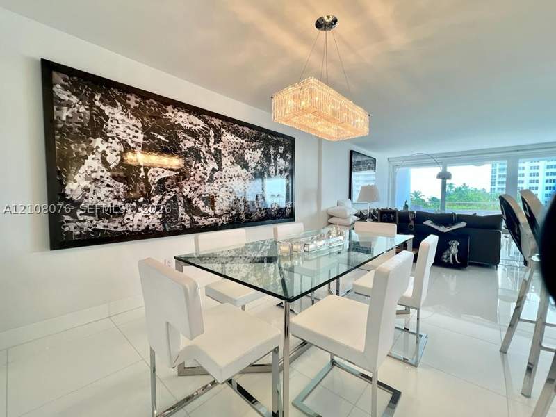 2 bedroom SingleFamilyResidence at 177 Ocean Lane Dr, Key Biscaynes Commodore C, Key Biscayne — photo 5